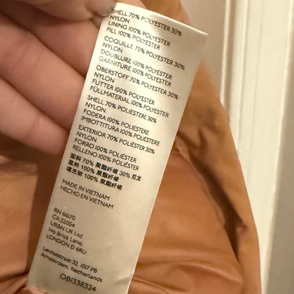 FREE PEOPLE WE THE FREE Women's Tan Doe Duvet Bomber Puffer Jacket Size XS - Picture 4 of 7